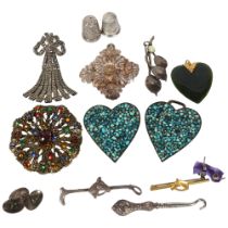 A collection of various jewellery, including a green stone heart-shaped pendant with 9ct gold mount,