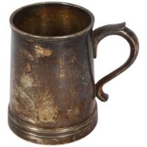 A George VI silver tankard, hallmarks for London 1943, 9.8oz, H9.5cm