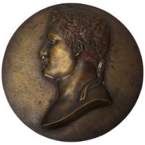 19th century patinated bronze relief plaque of Napoleon, diameter 24cm Good condition