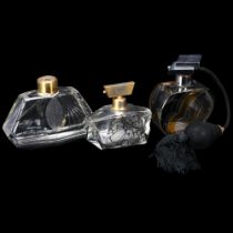 An Art Deco glass atomiser perfume bottle, with chrome top and painted abstract design, height 12cm,