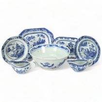 A group of Chinese blue and white ceramics, including bird bowl, diameter 30cm (4)