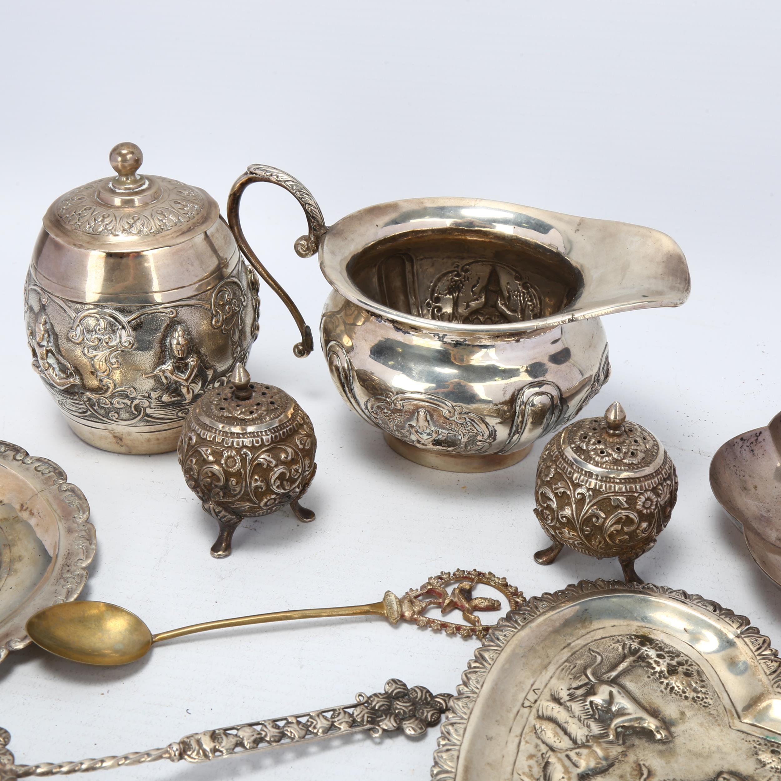 Various Indian silver, including cream jug, pepperettes, heart dish etc, 15.4oz total Lot sold as - Image 2 of 3