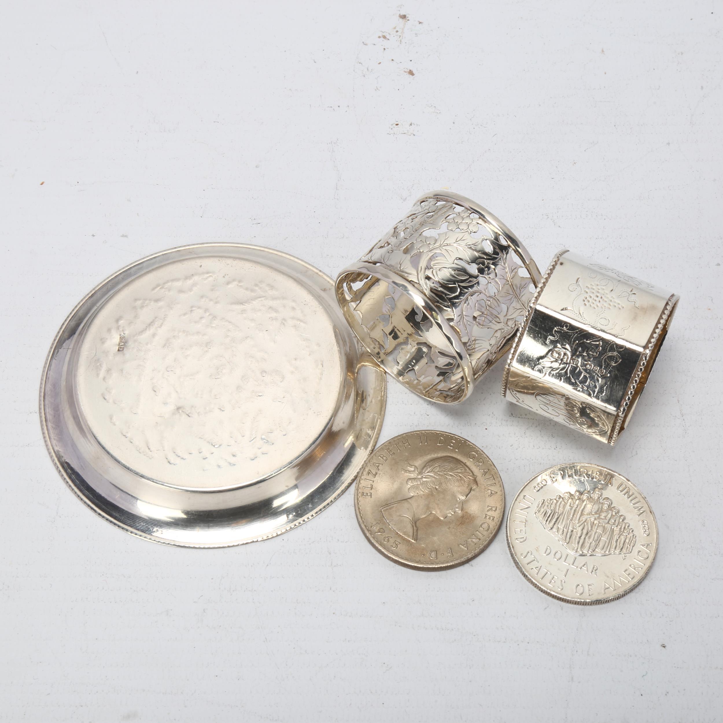 Various silver, including Egyptian pin dish, napkin rings, etc Lot sold as seen unless specific - Image 2 of 3