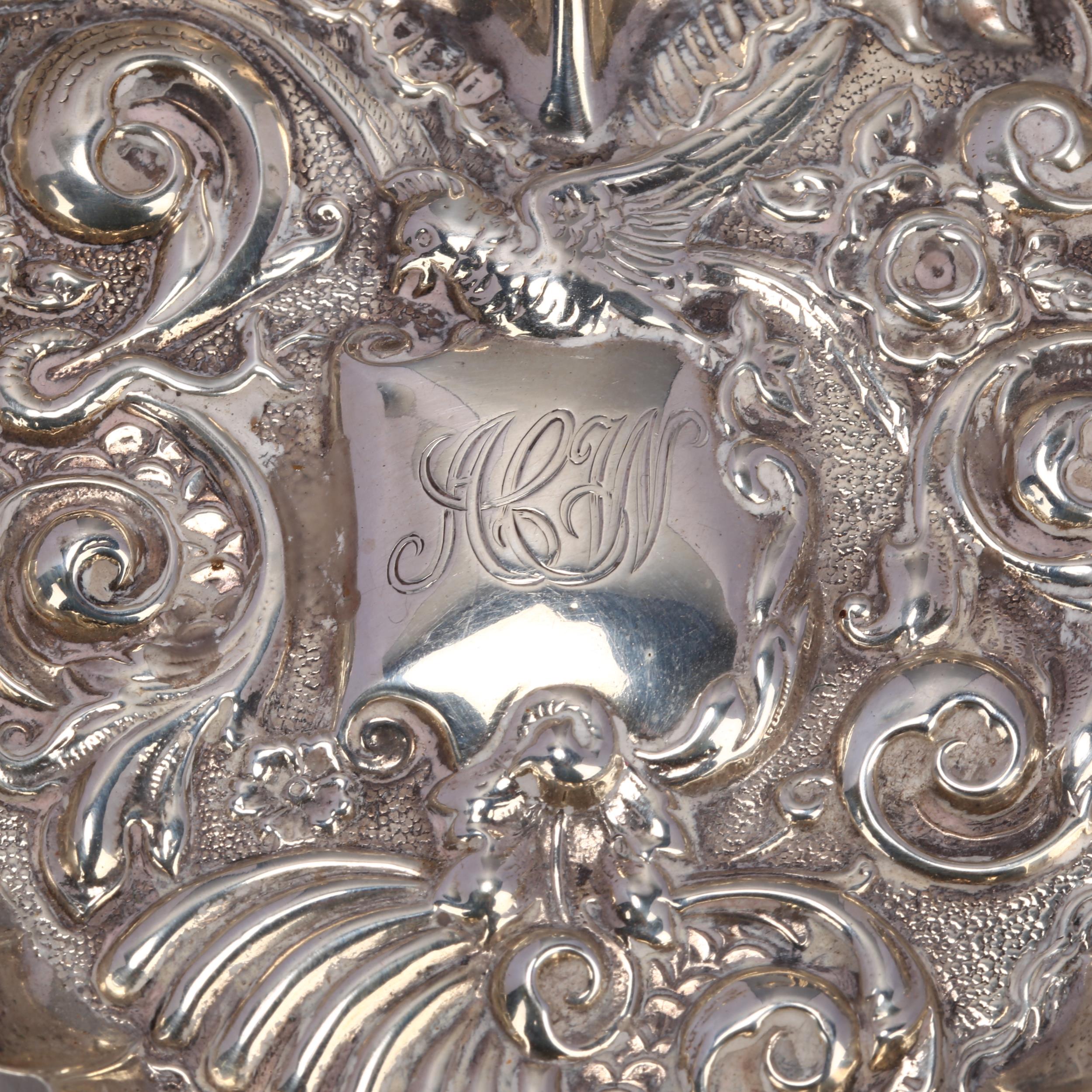 A late Victorian silver heart dressing table dish, Charles Henry Dumenil, London 1895, allover - Image 2 of 3