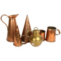 Antique copper jug, 28cm, copper measures, and a brass Jersey cream can