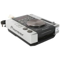 PIONEER - a Pioneer CDJ-200 Lecteur compact disc player, including MP3 function, with associated