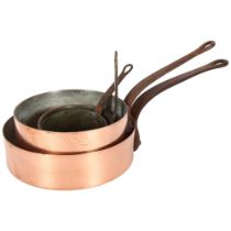 4 Vintage copper pans with iron handles, largest 23.5cm diameter