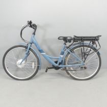An Apollo Metis Ladies' electric hybrid bicycle, with battery, charger and key. Current RRP £599.