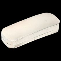 A George III silver vinaigrette, John Thropp, Birmingham 1809, elongated curve octagonal form,