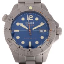 RGMT - a stainless steel Blue Demolition Diver's automatic calendar bracelet watch, ref. RG-8014-33,