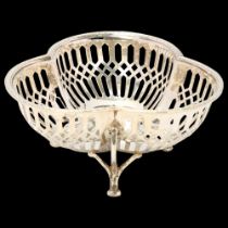 A George V silver lobed bon bon dish, Mappin & Webb, Birmingham 1910, 8.5cm No damage or repair,