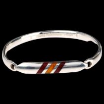 BJARKE HOLTZMANN - a Danish modernist sterling silver and enamel torque bracelet, setting height 7.