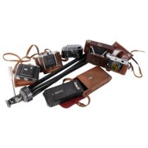 A quantity of Vintage cameras, including a Kodak Eastman no. 1A pocket camera, serial no. 66998,