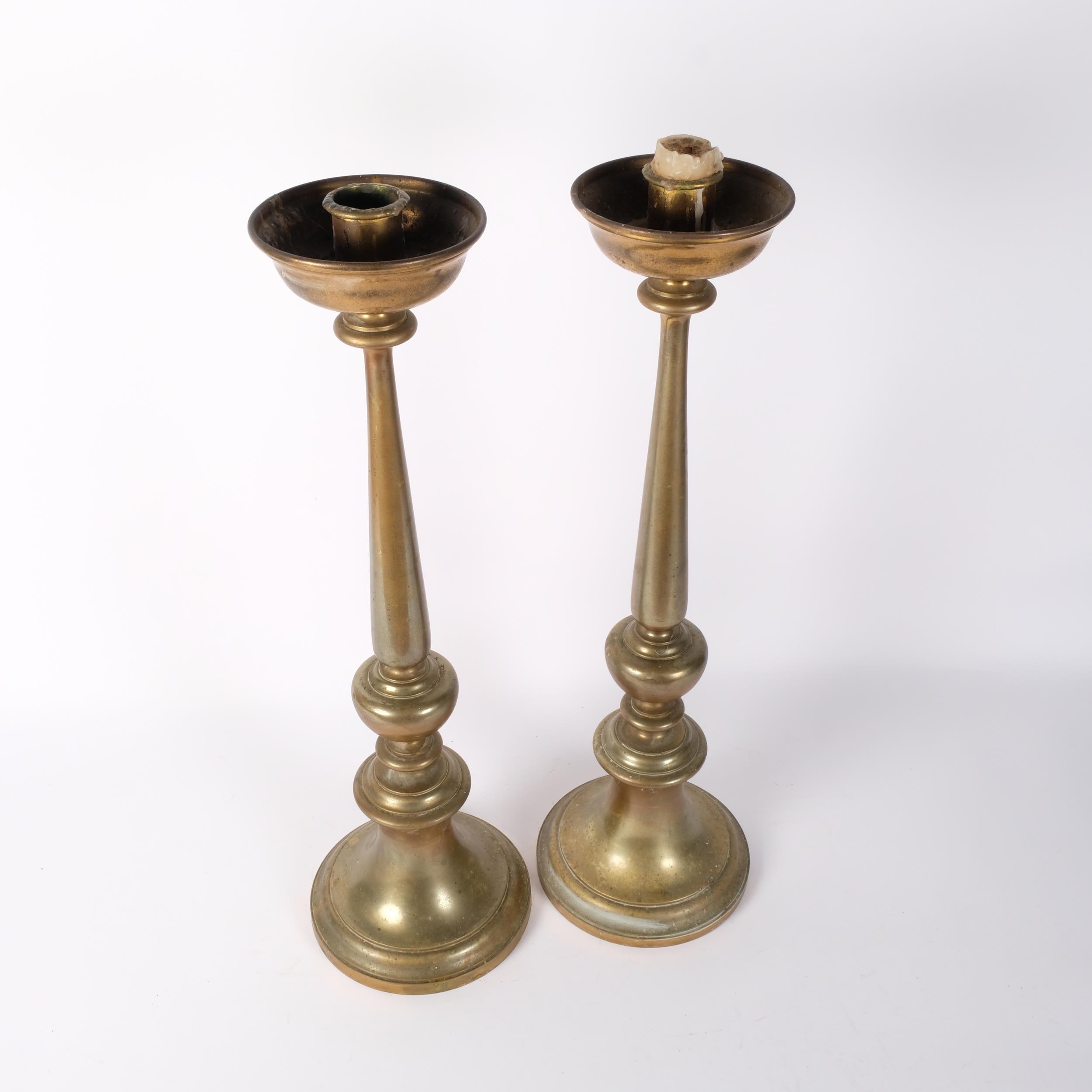 A pair of Vintage turned brass candlesticks, 54cm - Image 2 of 2