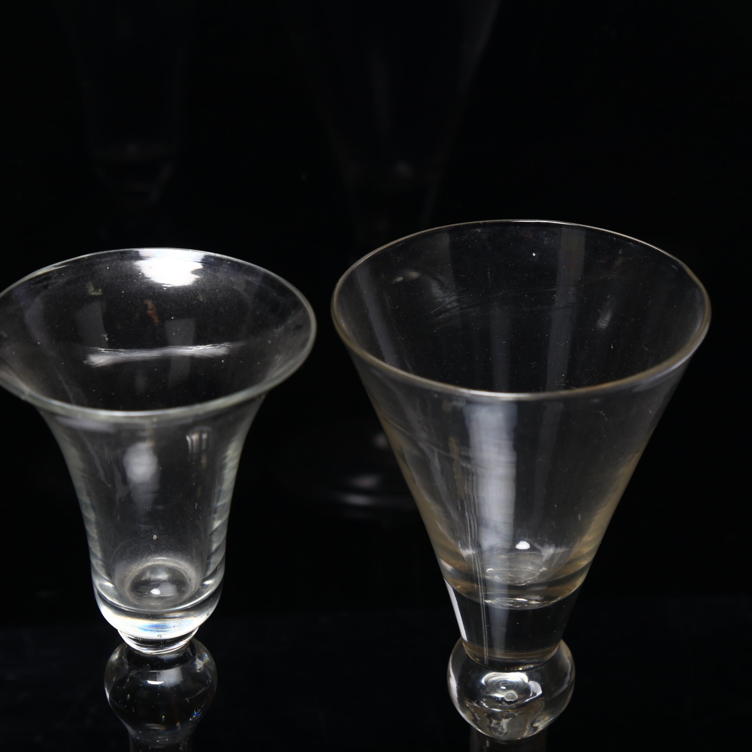 2 similar 18th century glass funnel-shaped cordial glasses, height 15cm Both in good condition - Image 3 of 3