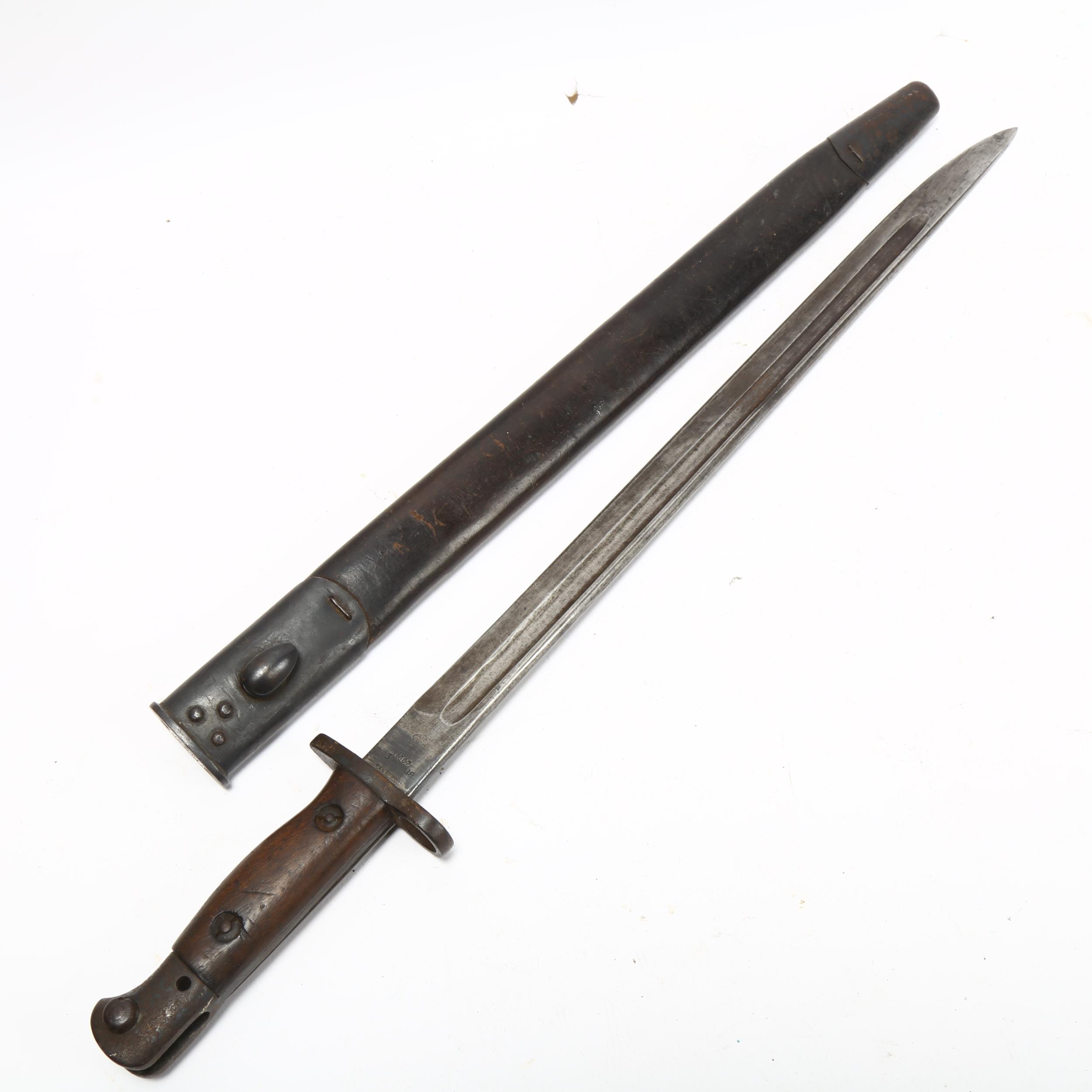 A Great War Sanderson 1907 pattern bayonet and scabbard - Image 2 of 3