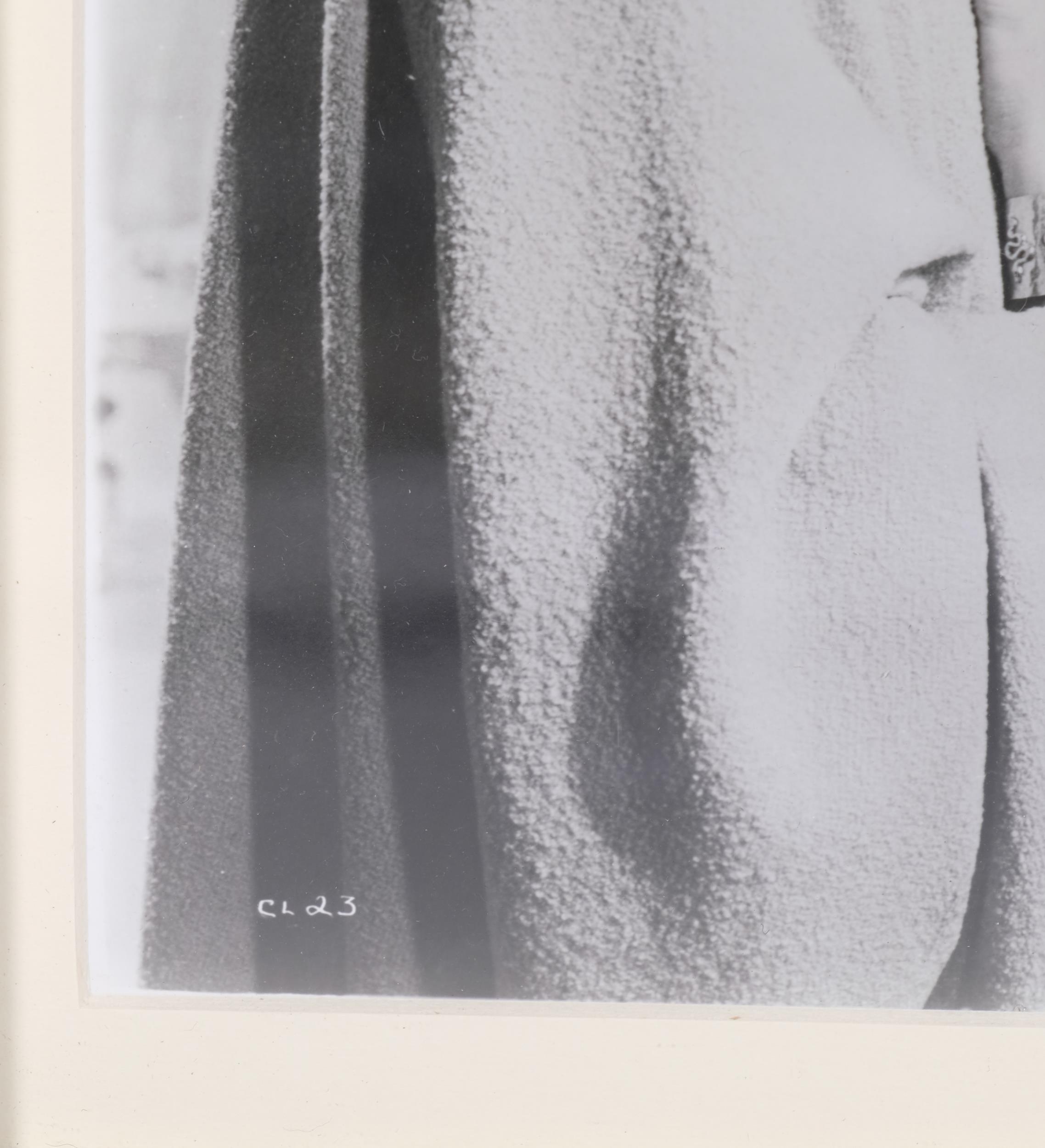 Original vintage silver gelatin photograph, Elizabeth Taylor and Richard Burton from the set of - Image 3 of 4