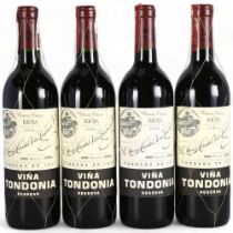 Rioja Vina Tondonia Reserva 2004, Lopez de Heredia x 4 bottles. One bottle without wire mesh. 94