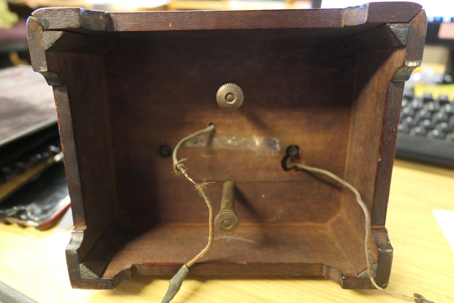 Eureka Clock Company, London, electric mantel timepiece, mahogany four glass case, cream coloured - Image 15 of 15