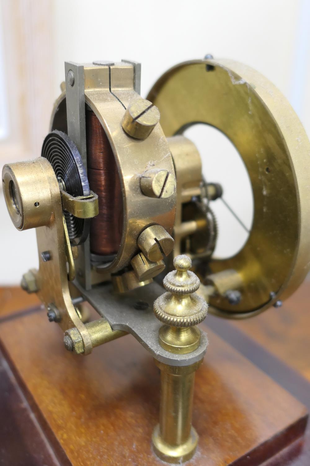 Eureka Clock Company, London, electric mantel timepiece, mahogany four glass case, cream coloured - Image 4 of 15