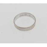 18ct white gold polished wedding band, size U, weight approx. 3.8g (NB: Condition is NOT noted in