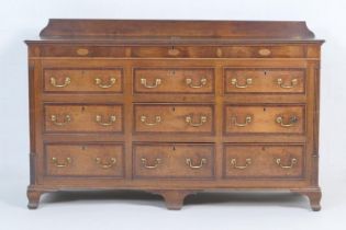 George III oak and mahogany banded mule chest, circa 1790, the hinged top opening to an interior