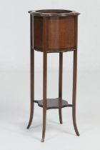 Edwardian fiddle back mahogany and inlaid jardiniere stand, with serpentine edged square top (