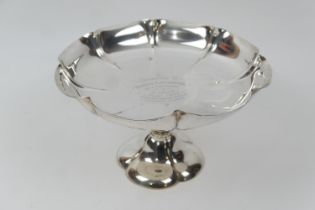 Late Victorian silver presentation pedestal fruit bowl, by Walker & Hall Co. Ltd, London 1900, of