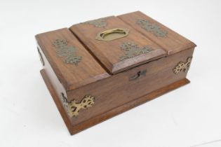 Victorian oak smoker's box, the triple opening top with recessed carrying handle and revealing a