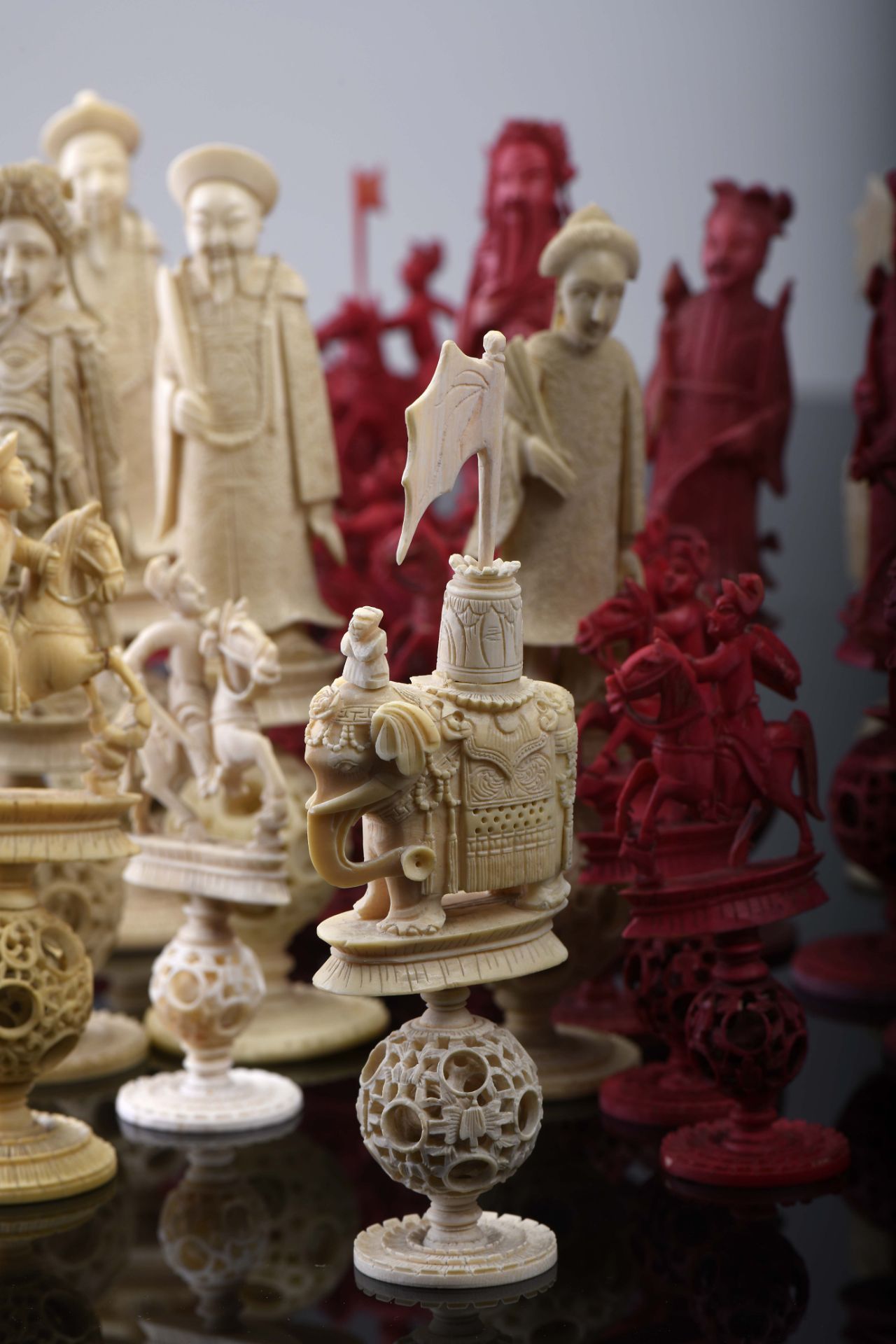 Chess pieces - Image 3 of 10