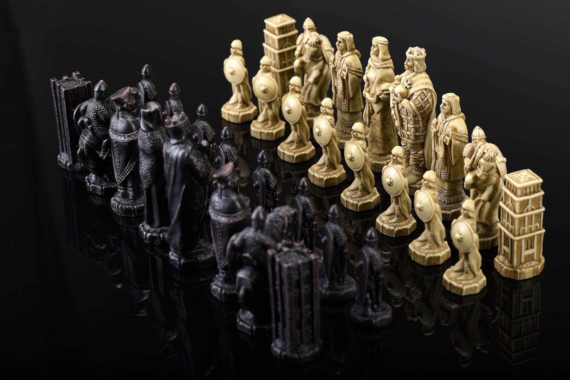 Chess Pieces "Battle of Hastings Figures"