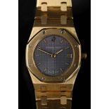 An AUDEMAR PIGUET wristwatch - model ROYAL OAK