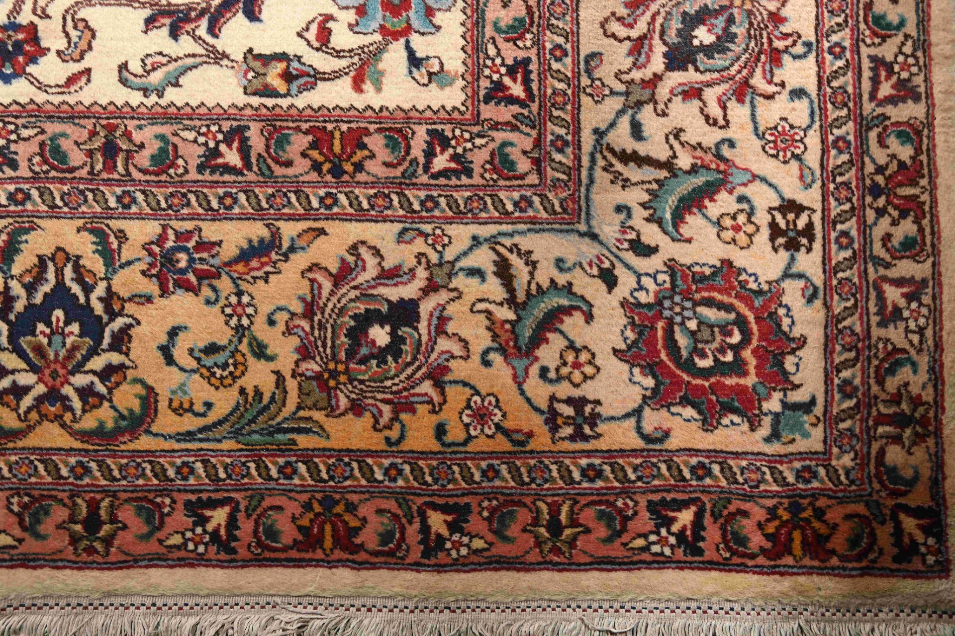 A Tabriz carpet - Image 4 of 4