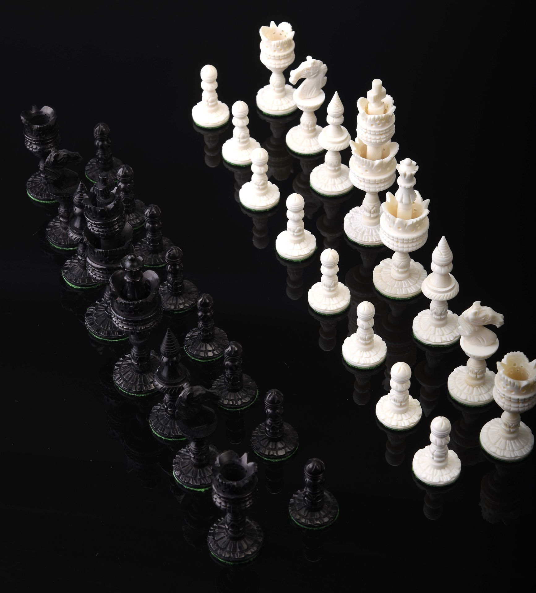 Chess Pieces "Selenus" - Image 2 of 6