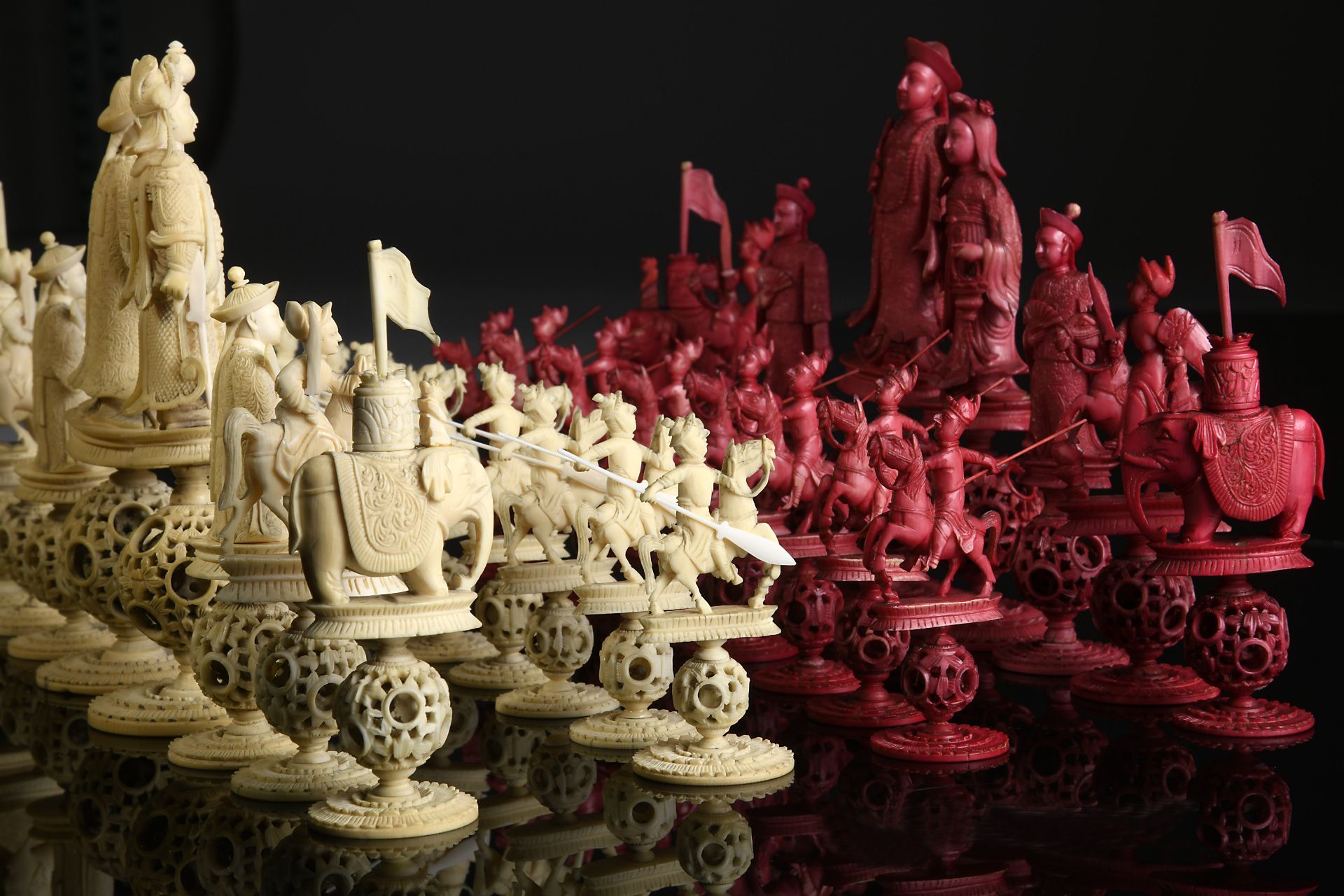Chess pieces - Image 5 of 8