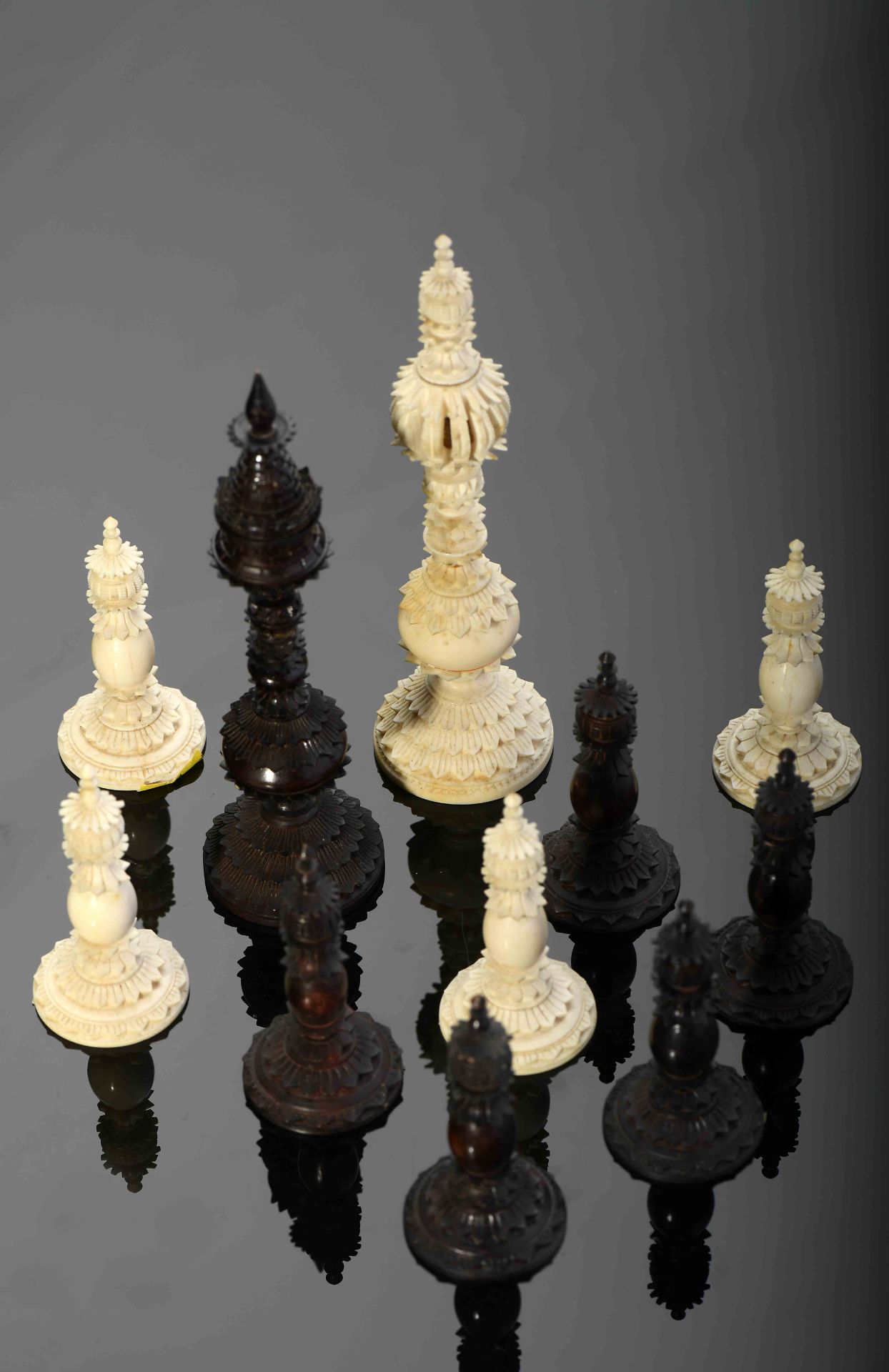 Chess pieces - two kings and nine pawns - Image 2 of 4