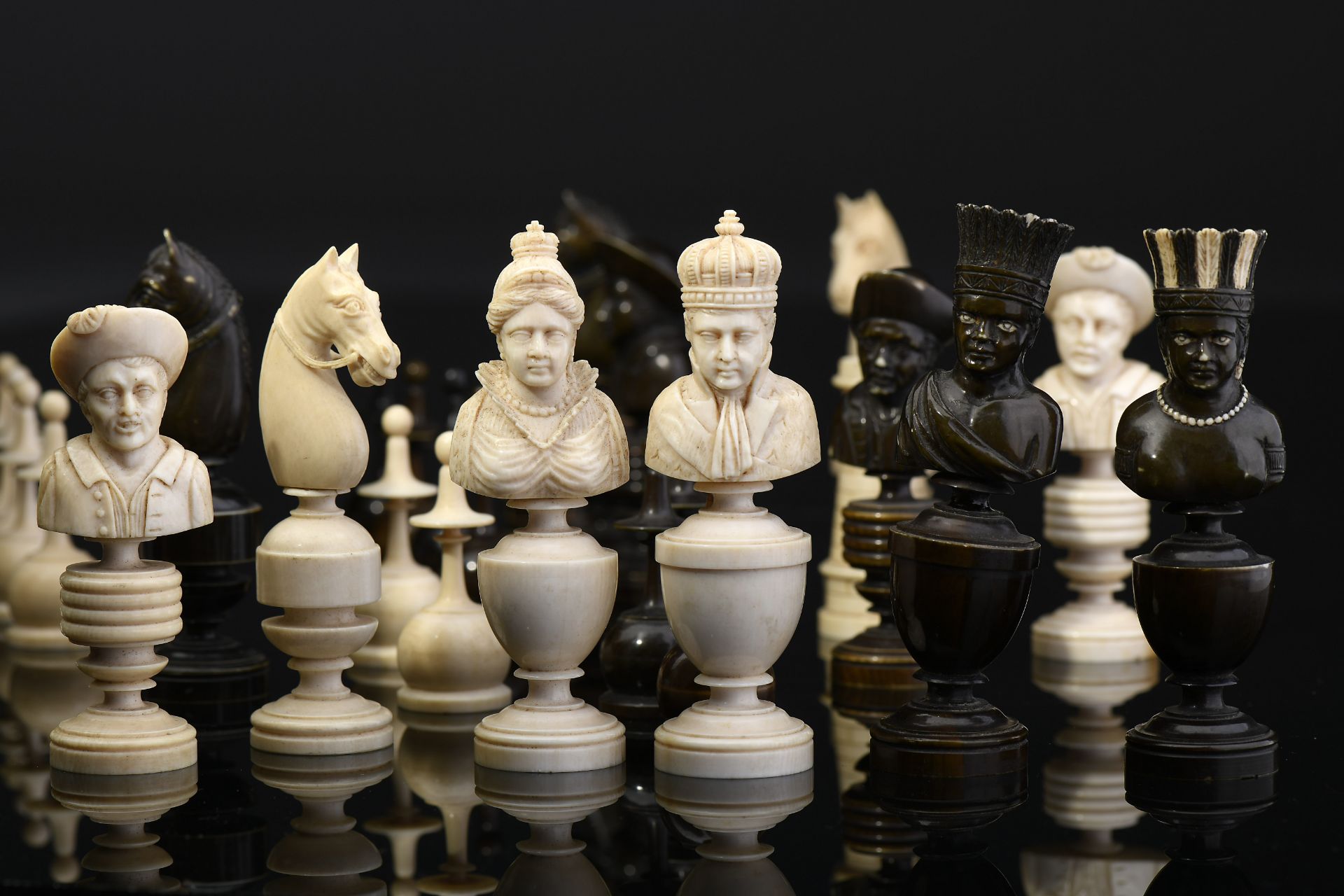 Chess pieces - "Battle between the French and the Senegalese" - Image 3 of 6