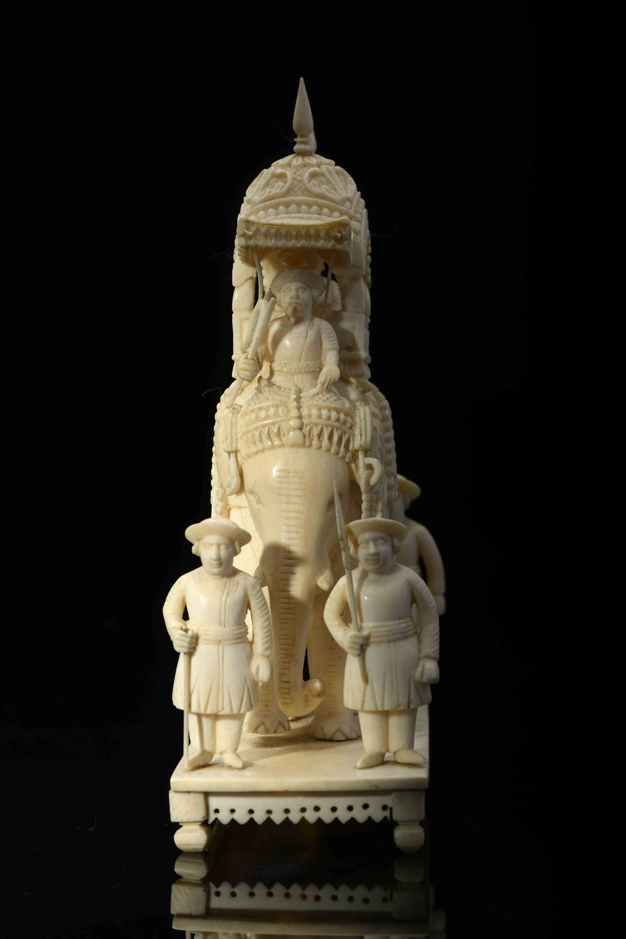 Chess piece - Figures, elephant with «howdah» - Bild 2 aus 5