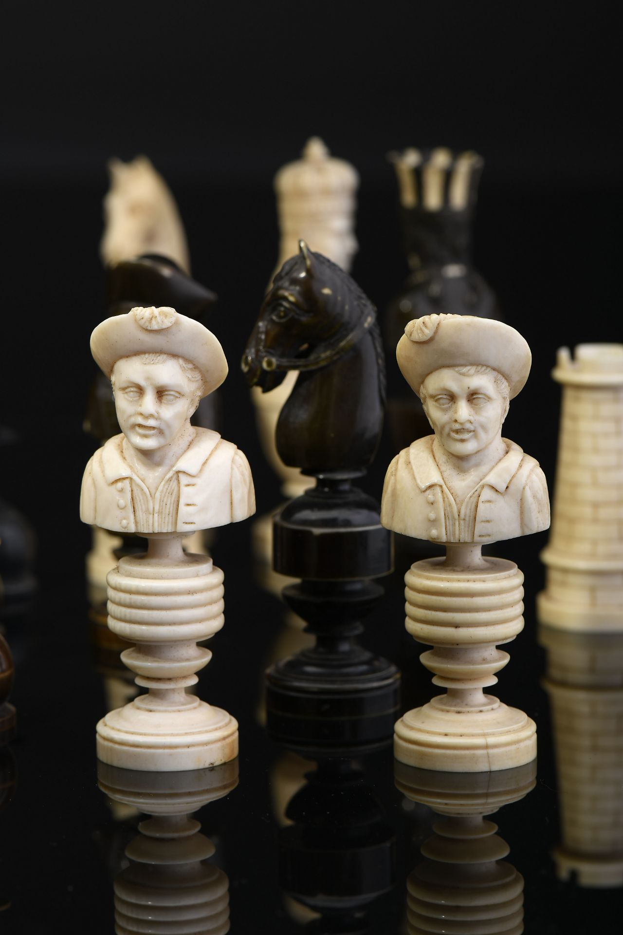 Chess pieces - "Battle between the French and the Senegalese" - Image 4 of 6