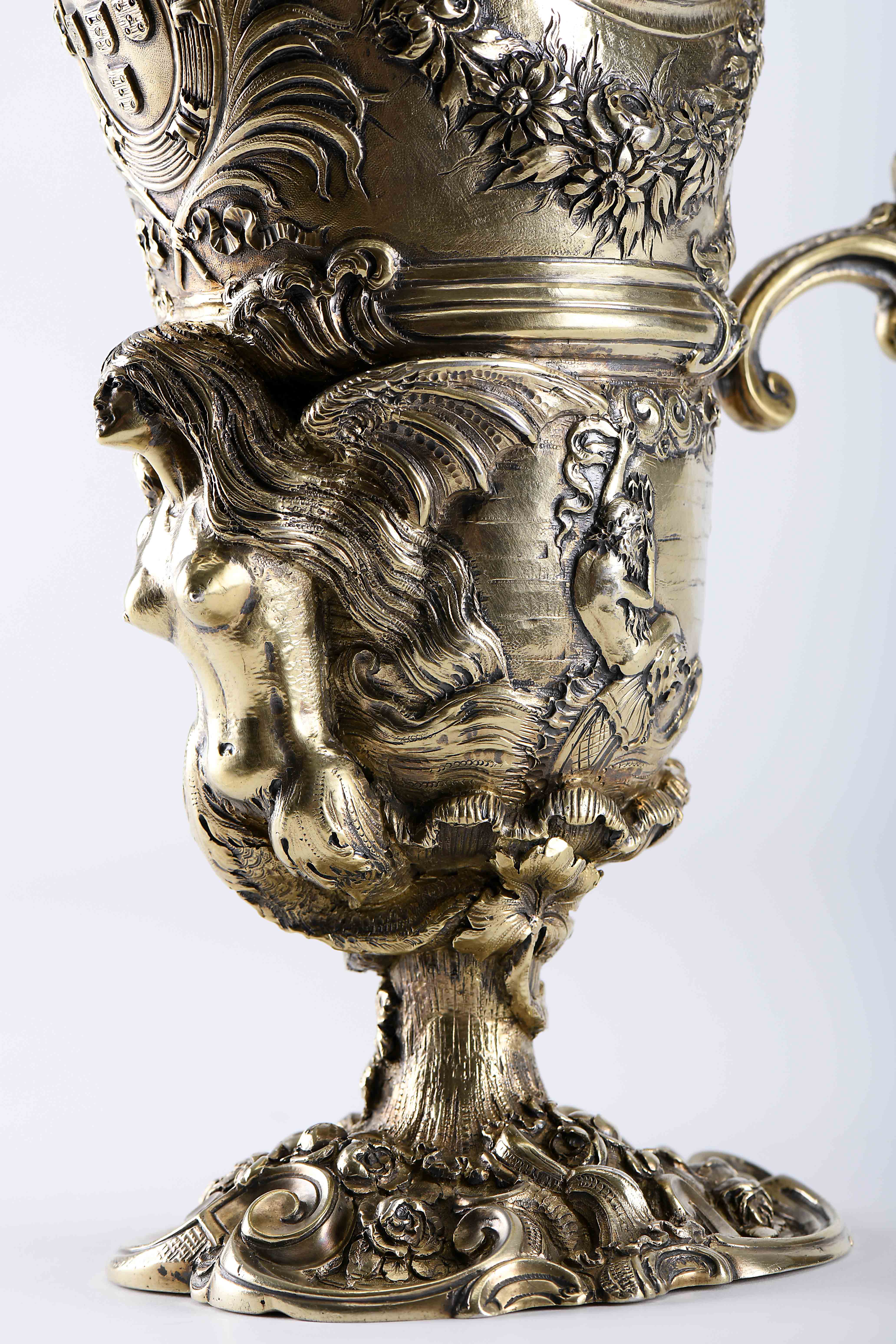 A ceremonial ewer - Image 4 of 5