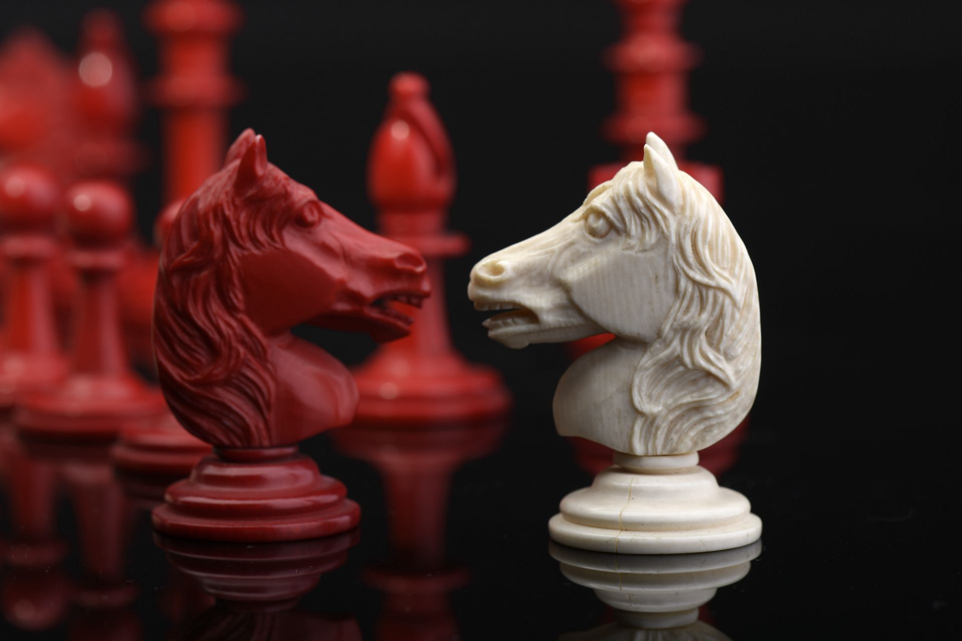 Chess pieces - Image 2 of 7