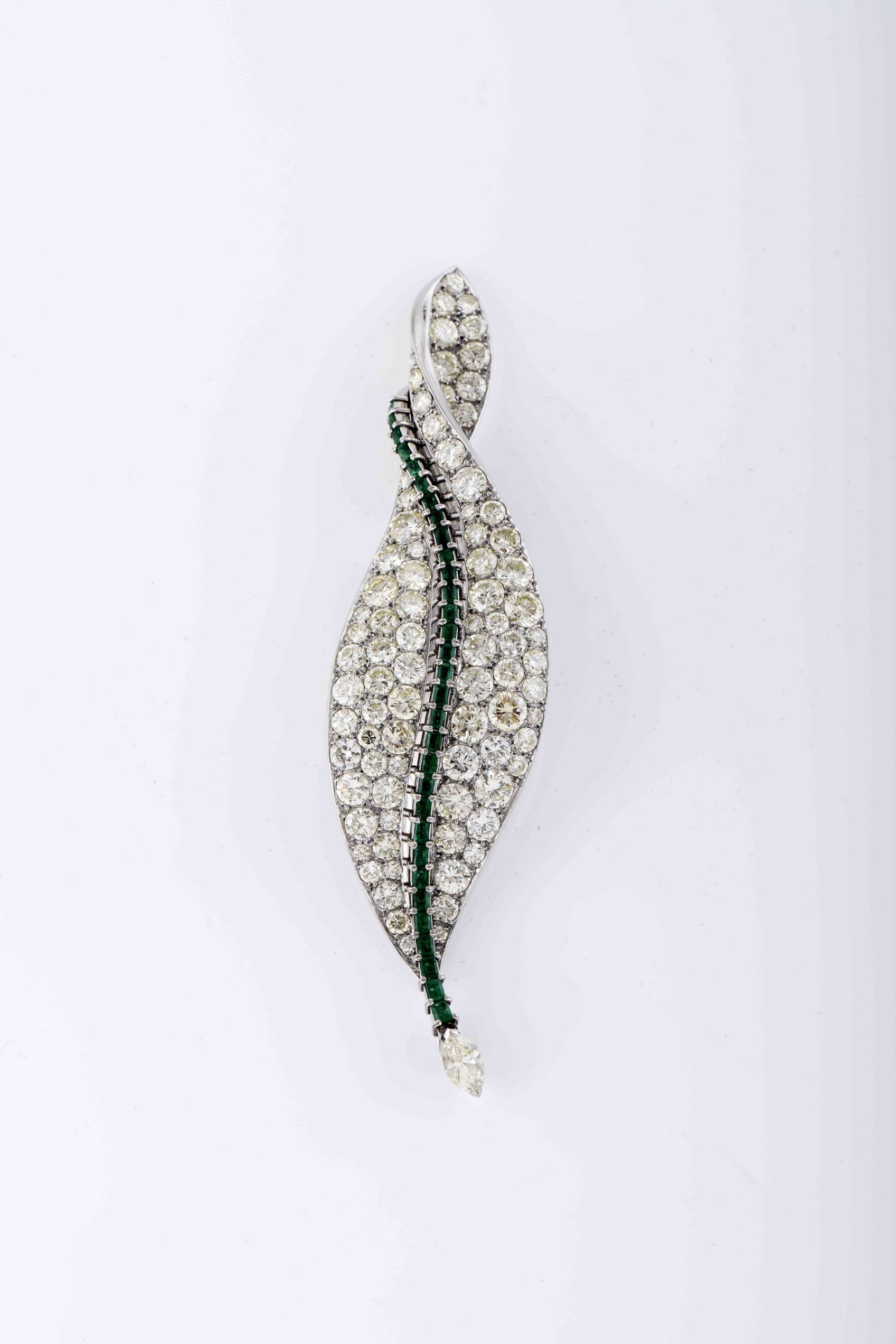 A "Leaf" pendant/brooch - Image 2 of 2