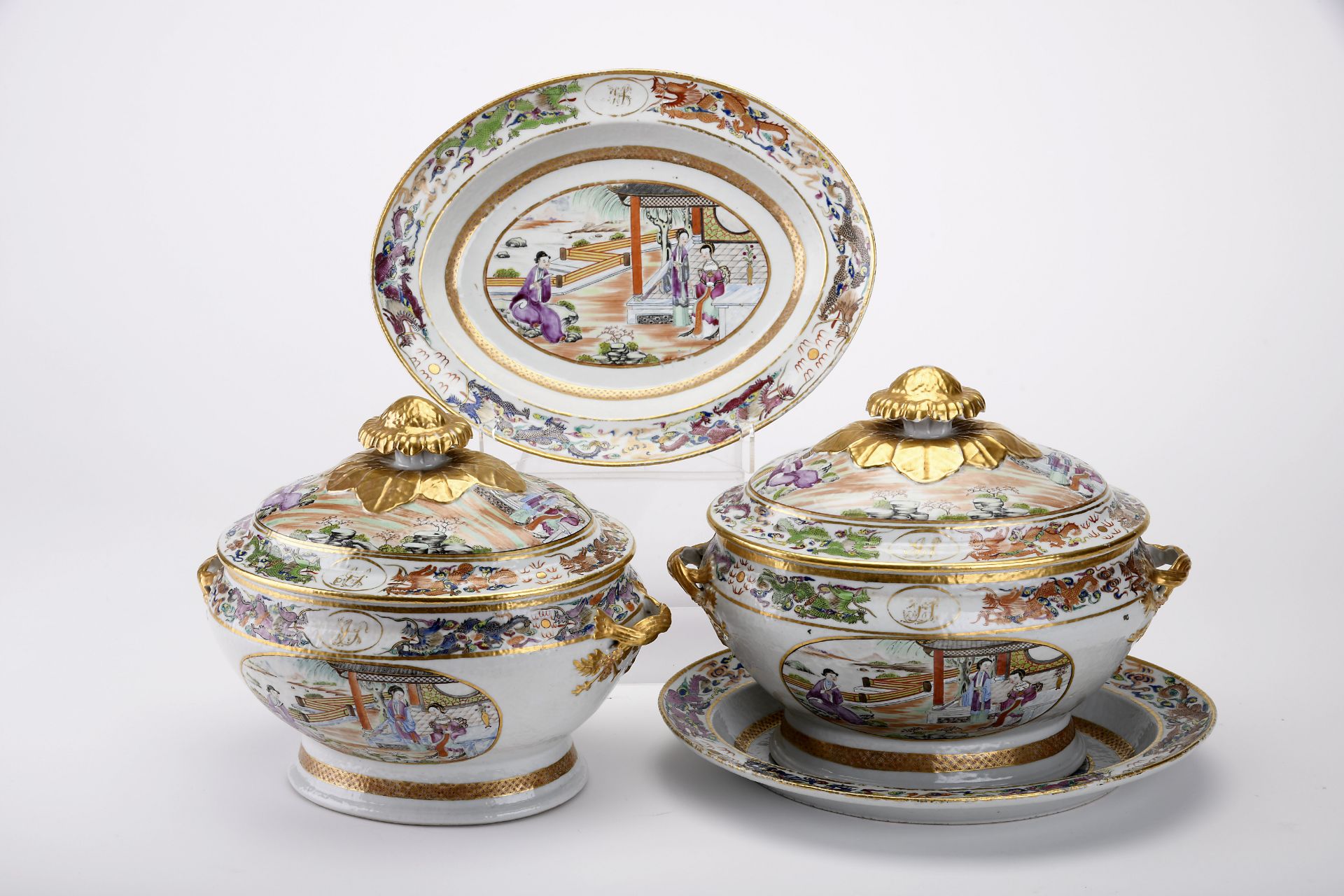 A pair of tureens with platter - Image 2 of 2