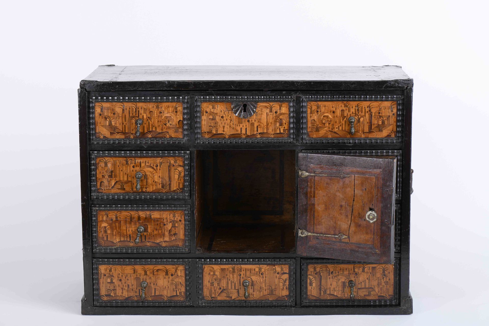A cabinet with flip-up top - Image 5 of 5