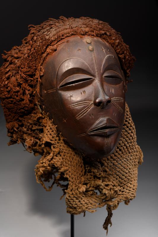 A «Mwana Pwo» Mask - Image 5 of 7
