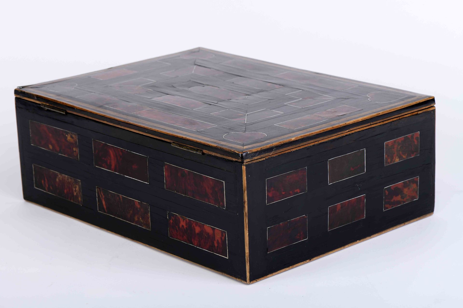 A large box with drawer - Image 4 of 5