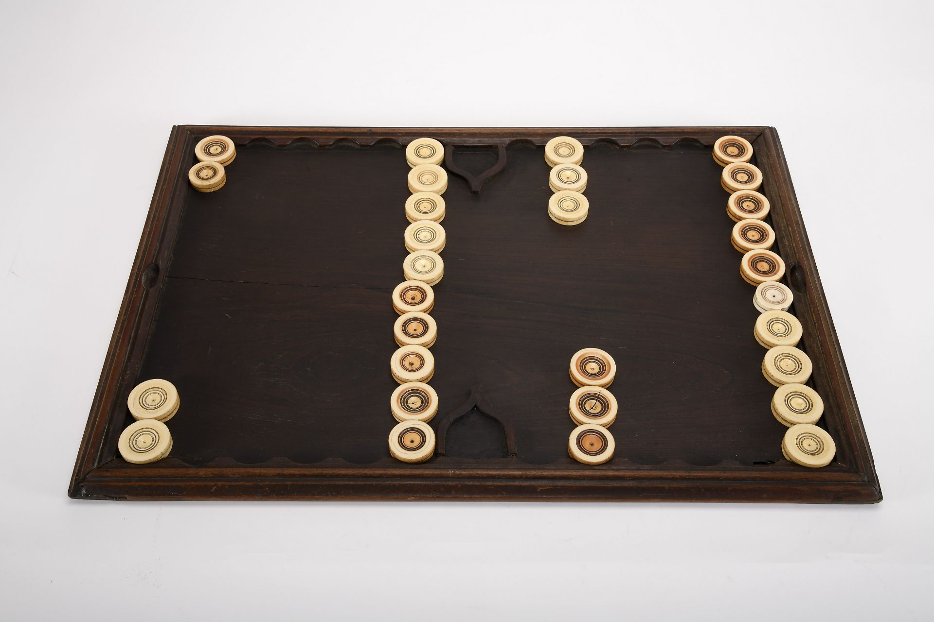 A Backgammon and Chess board (double-sided)