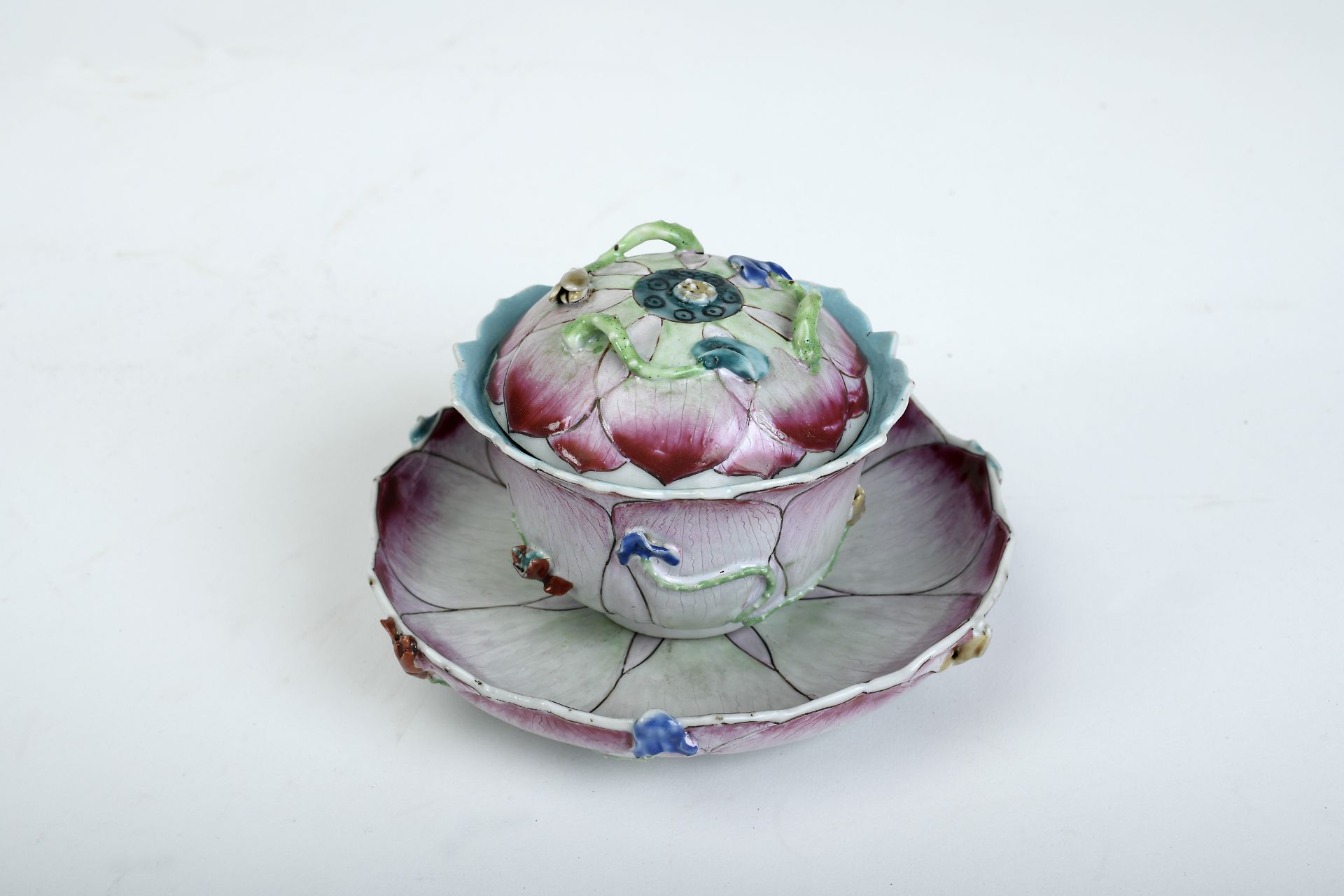 A "Lotus" cup with cover and saucer - Image 3 of 3