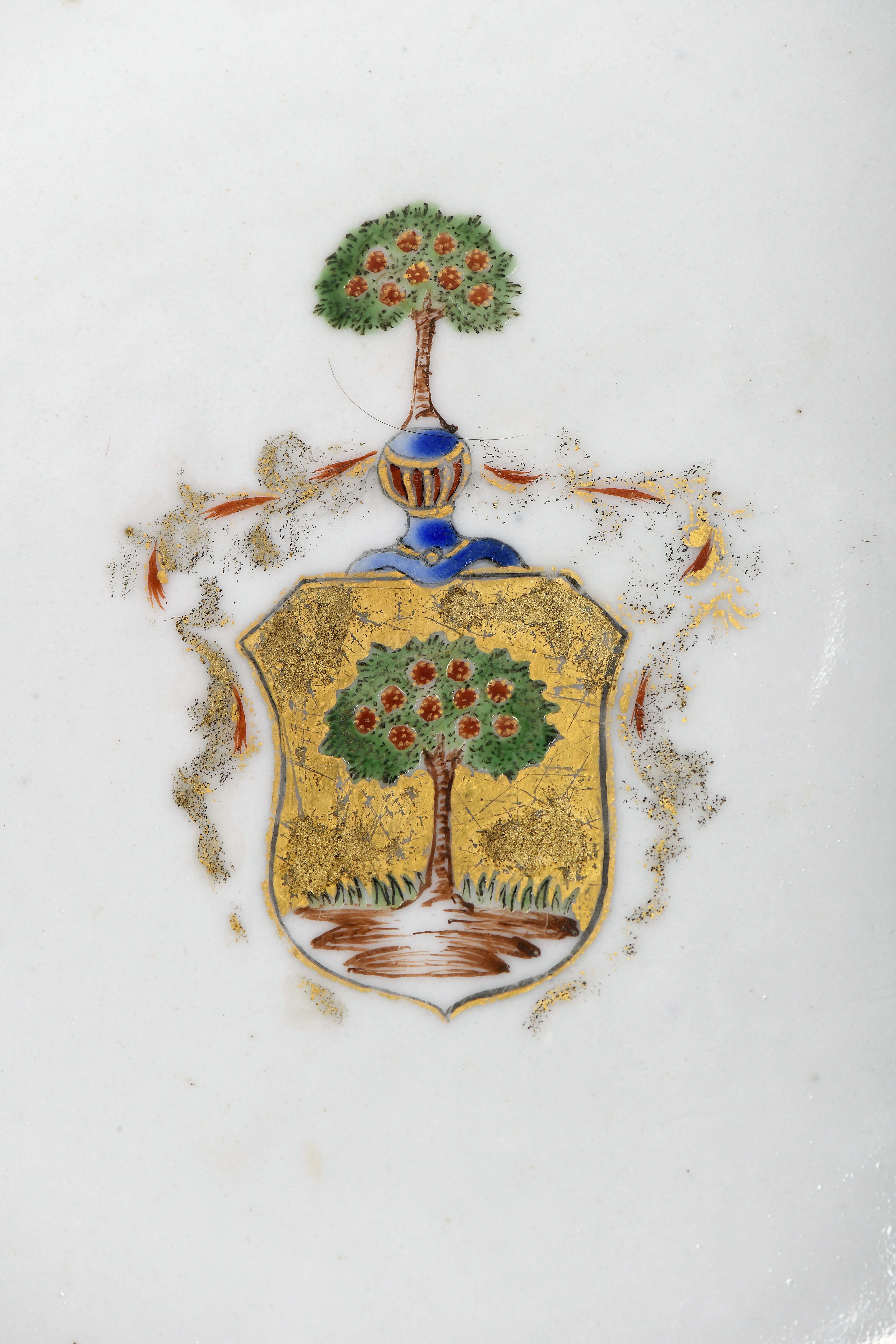 A plate - Image 2 of 2