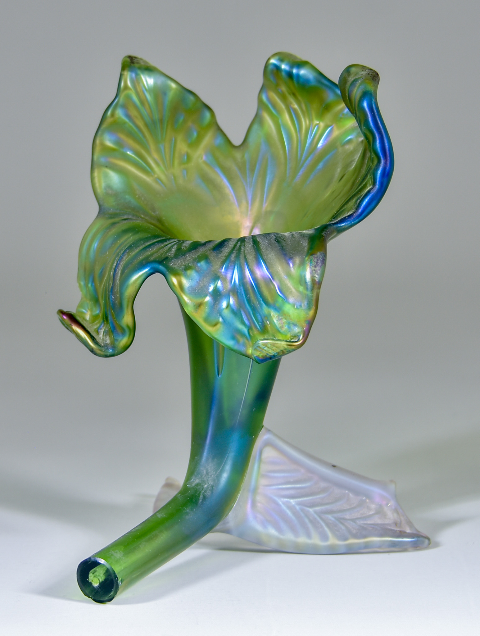 A Continental Metallic Bronze Glatt Iridescent Three-Handled Glass Vase, with purple and blue - Image 2 of 2